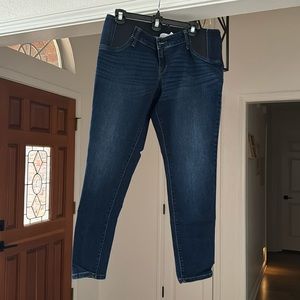 Isabel maternity skinny jeans. With side panel stretch